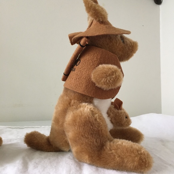 Duo of Kangaroos with Joeys. Bought in Australia🇦🇺NWT ❤️❤️❤️ - Picture 4 of 10